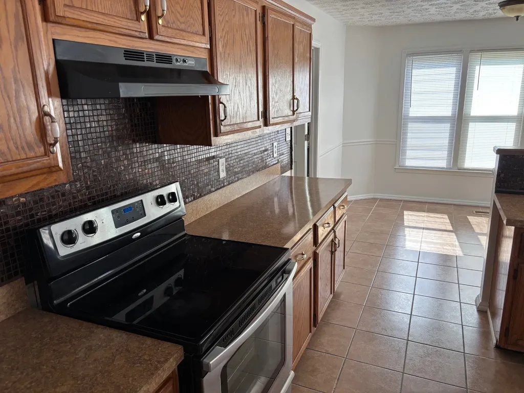 3321 Greenspoint Drive Clarksville TN 37042