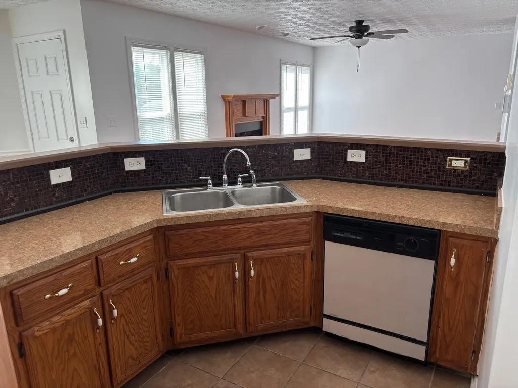 3321 Greenspoint Drive Clarksville TN 37042