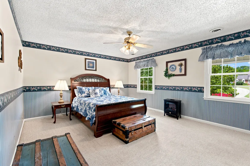1004 Longview Drive Hendersonville TN 37075