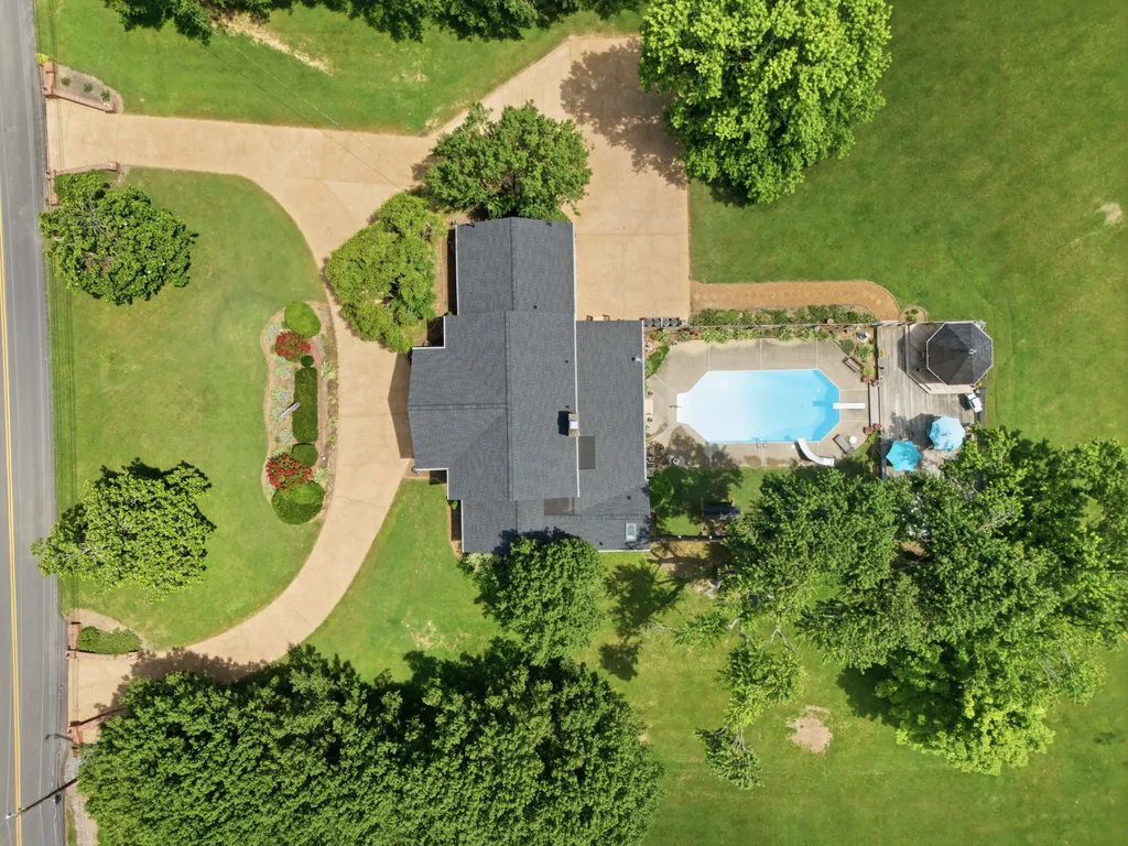 1004 Longview Drive Hendersonville TN 37075