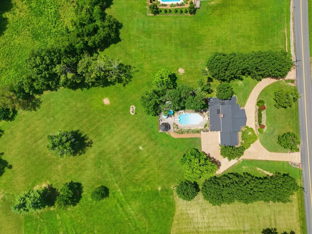 1004 Longview Drive Hendersonville TN 37075
