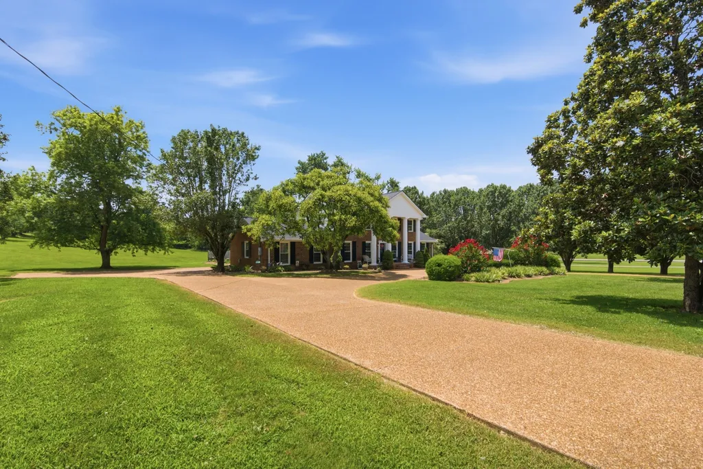 1004 Longview Drive Hendersonville TN 37075
