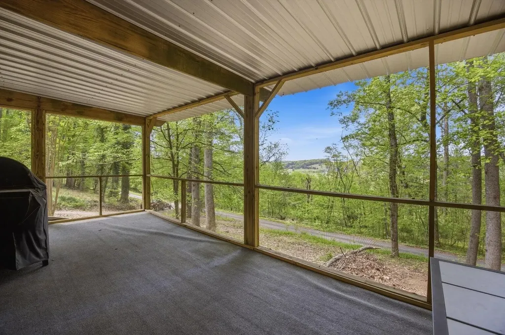 207 County Road 90 Riceville TN 37370