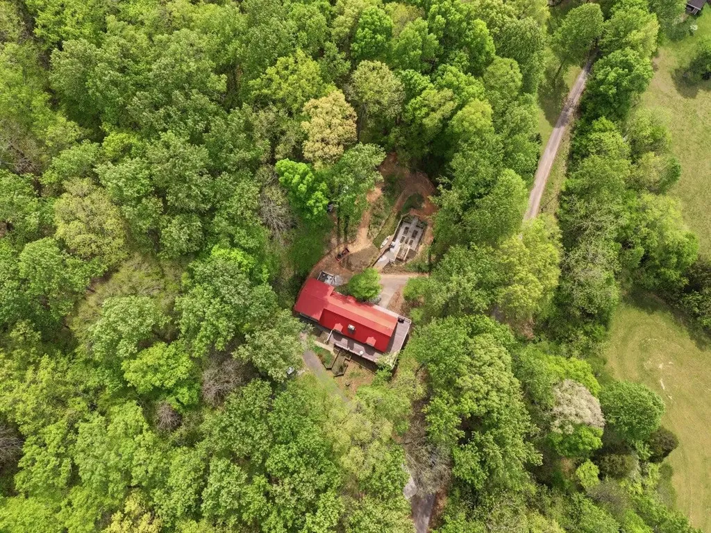 207 County Road 90 Riceville TN 37370