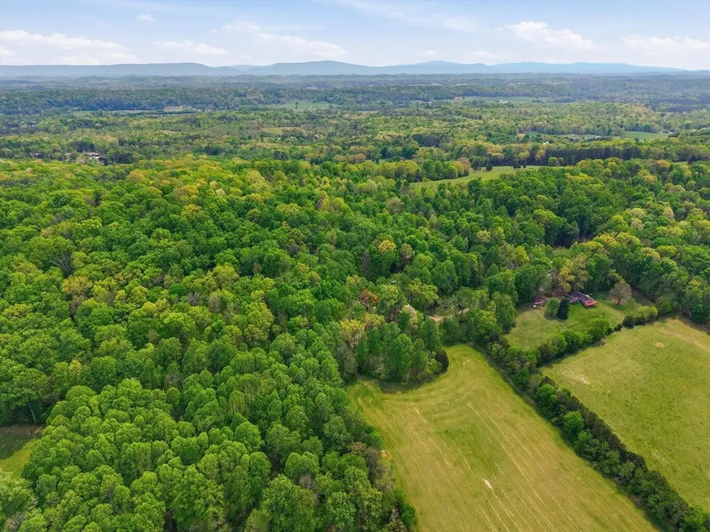 207 County Road 90 Riceville TN 37370