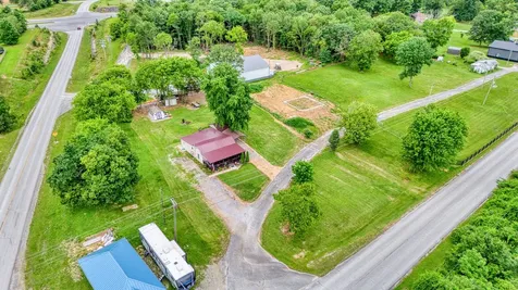 3389 Jefferson Davis Highway, W Elkton KY 42220