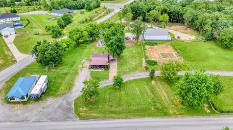 3389 Jefferson Davis Highway, W Elkton KY 42220
