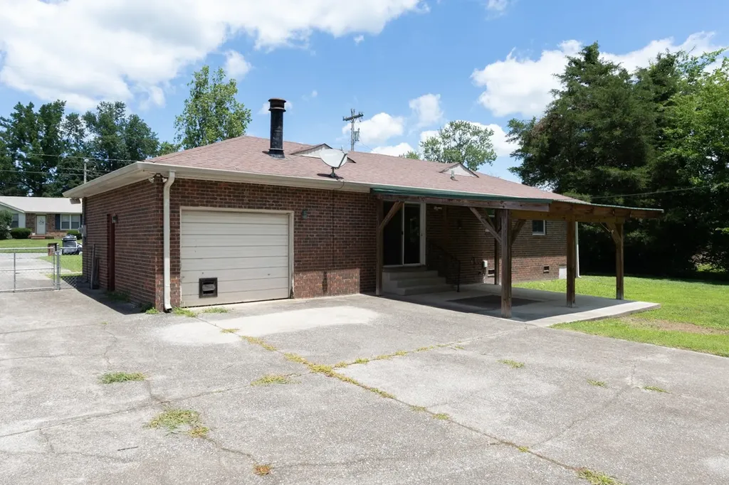121 Bostring Drive Hendersonville TN 37075