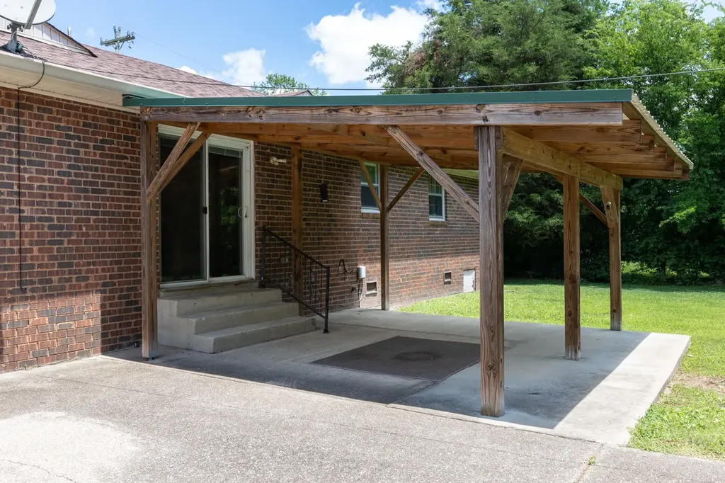 121 Bostring Drive Hendersonville TN 37075