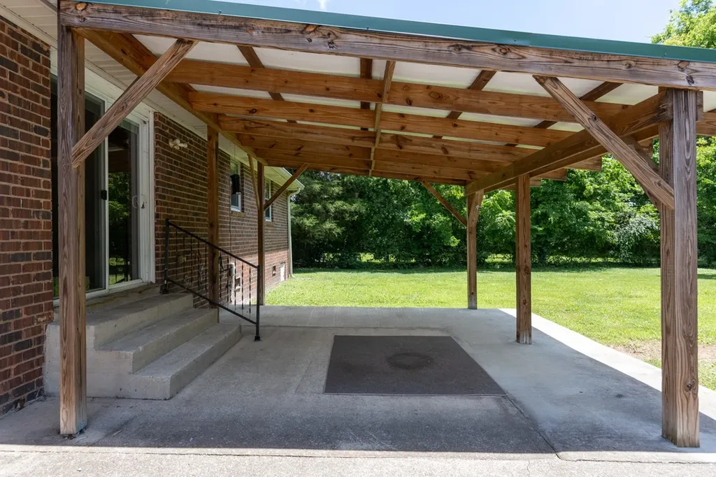 121 Bostring Drive Hendersonville TN 37075