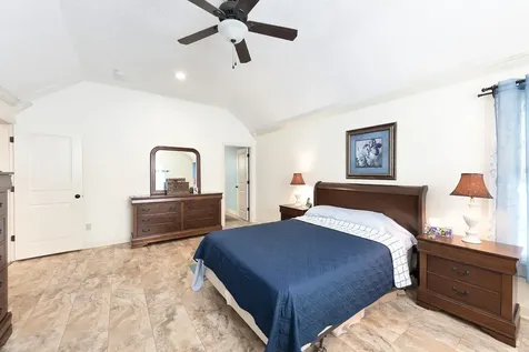 87 Lennox Village Drive Jackson TN 38305