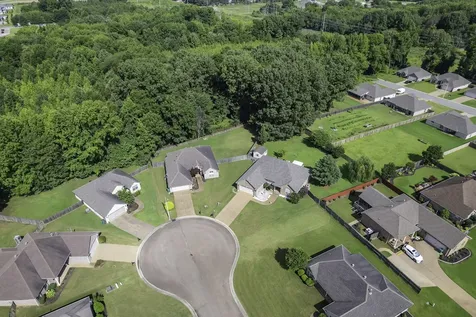 87 Lennox Village Drive Jackson TN 38305