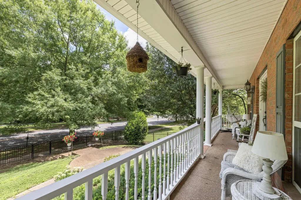 1005 Market Street Franklin TN 37067