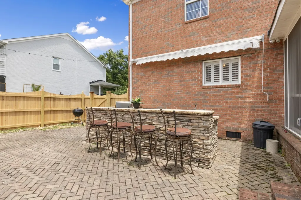 1005 Market Street Franklin TN 37067