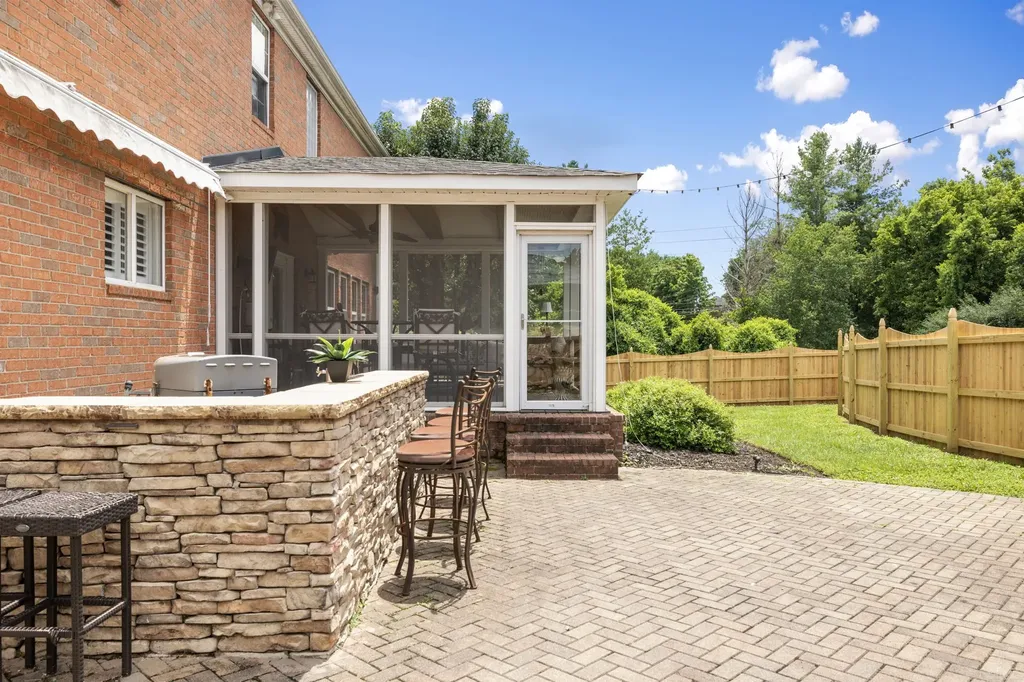 1005 Market Street Franklin TN 37067