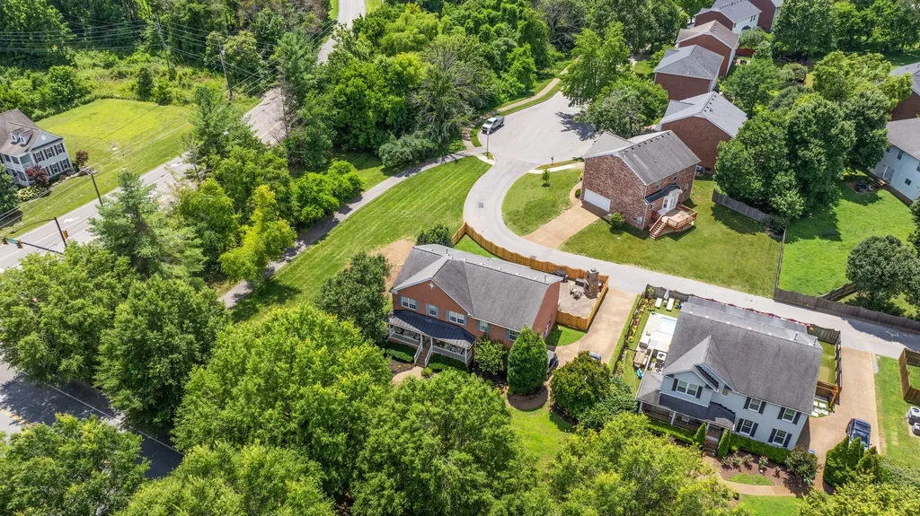 1005 Market Street Franklin TN 37067