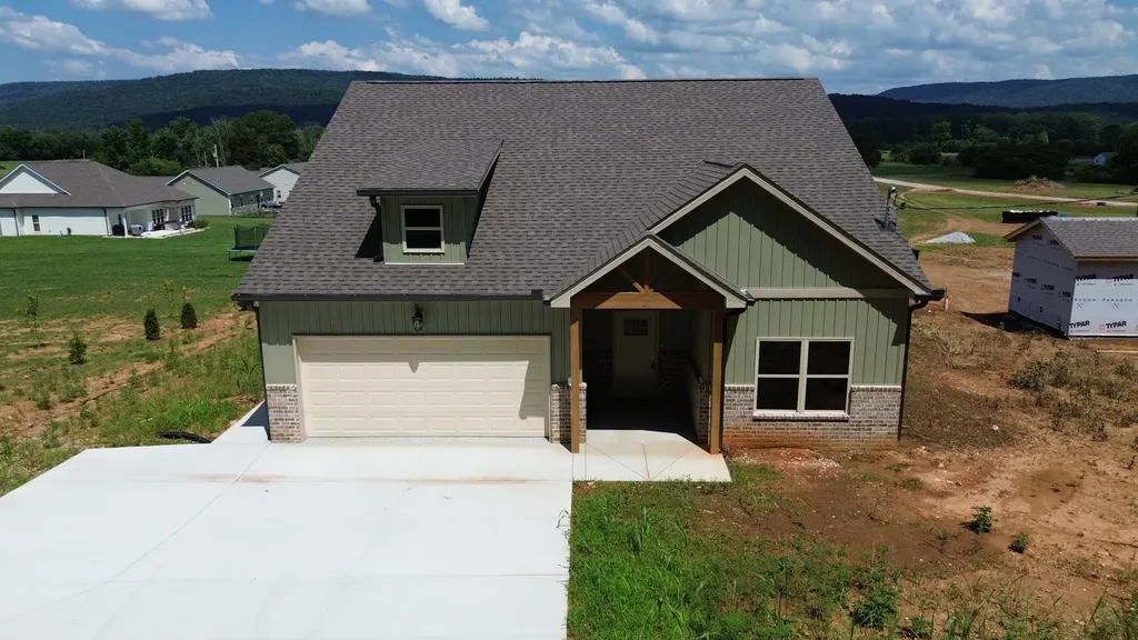 2266 White Ridge Road Pelham TN 37366