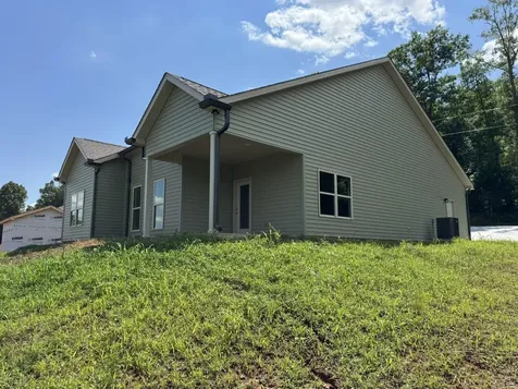2266 White Ridge Road Pelham TN 37366