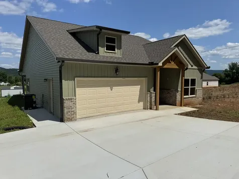 2266 White Ridge Road Pelham TN 37366