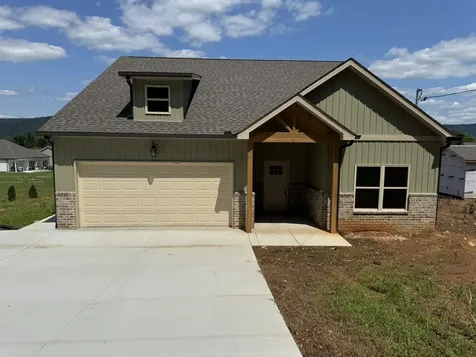 2266 White Ridge Road Pelham TN 37366