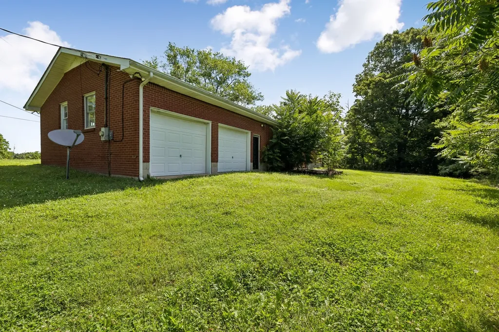 3320 Highway 49, E Charlotte TN 37036