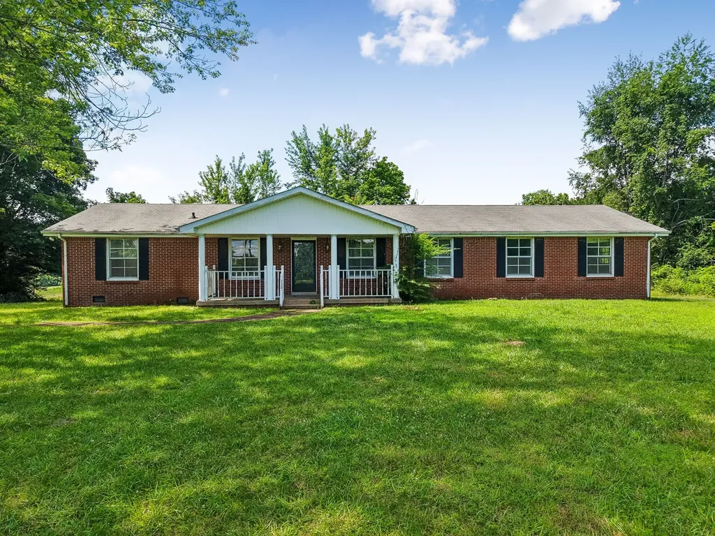3320 Highway 49, E Charlotte TN 37036