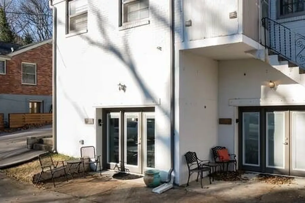 3703B Woodmont Boulevard Nashville TN 37215