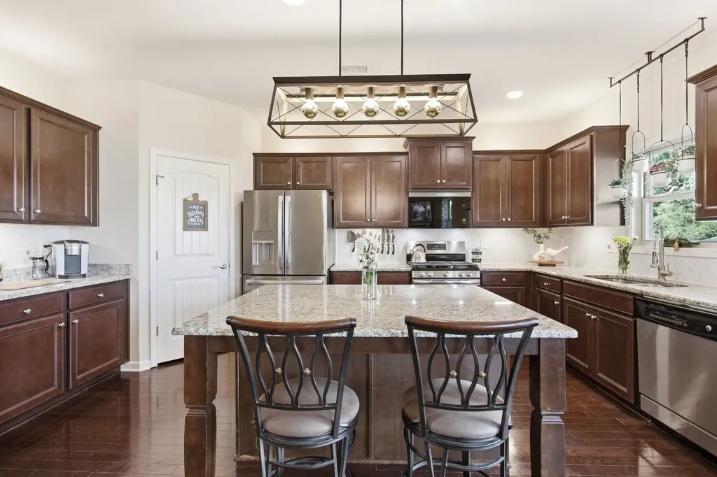 5006 Colton Drive Spring Hill TN 37174