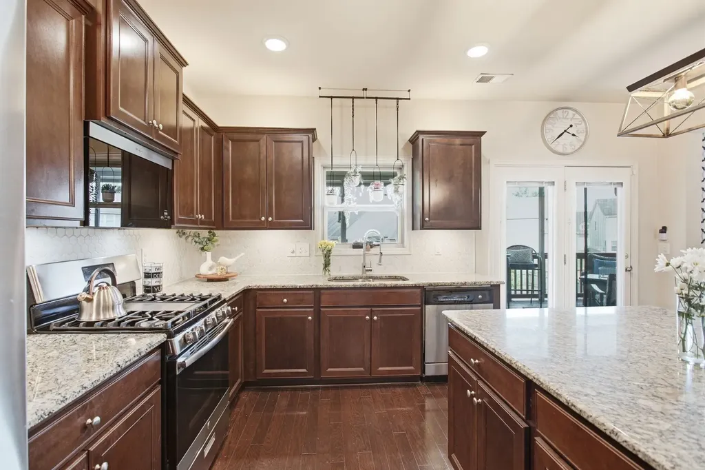 5006 Colton Drive Spring Hill TN 37174
