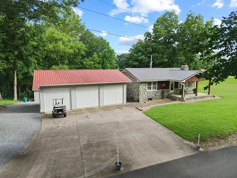 751 Ridge Drive Cadiz KY 42211