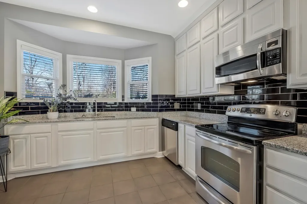 1005 Glendale Lane Nashville TN 37204
