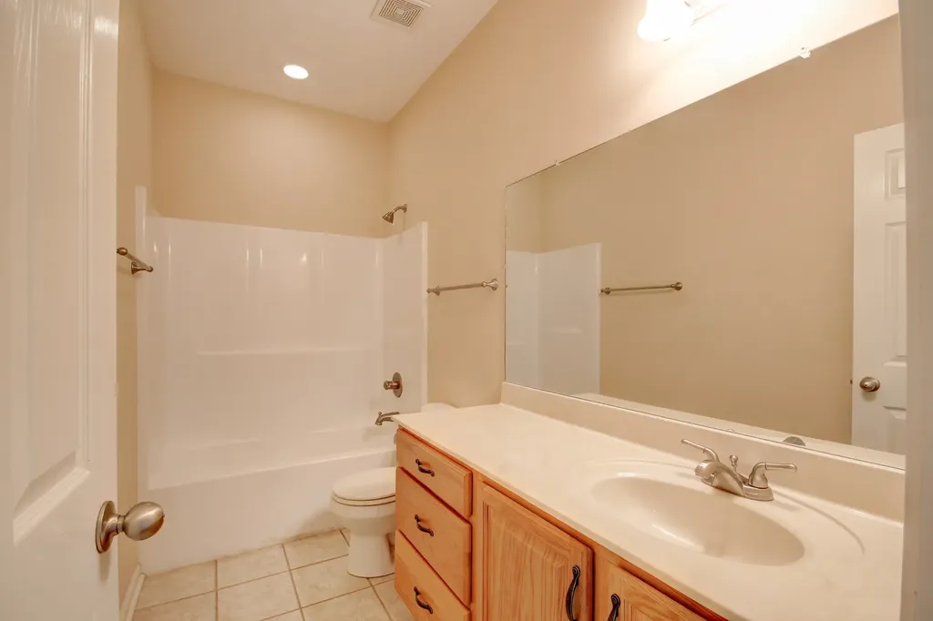 1625 Apache Way Clarksville TN 37042