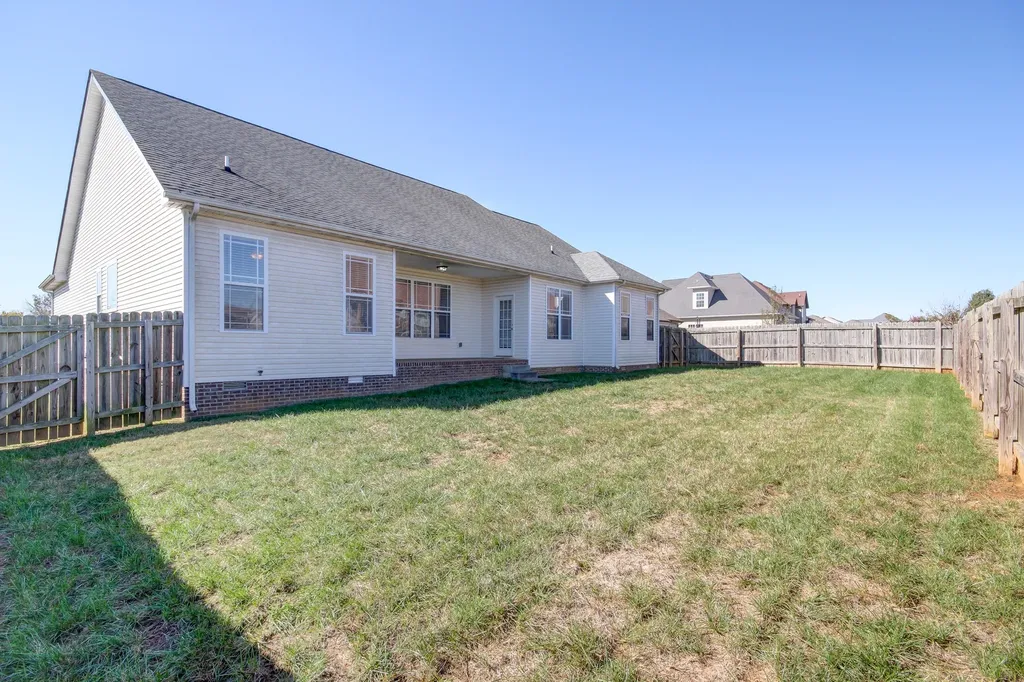 1625 Apache Way Clarksville TN 37042