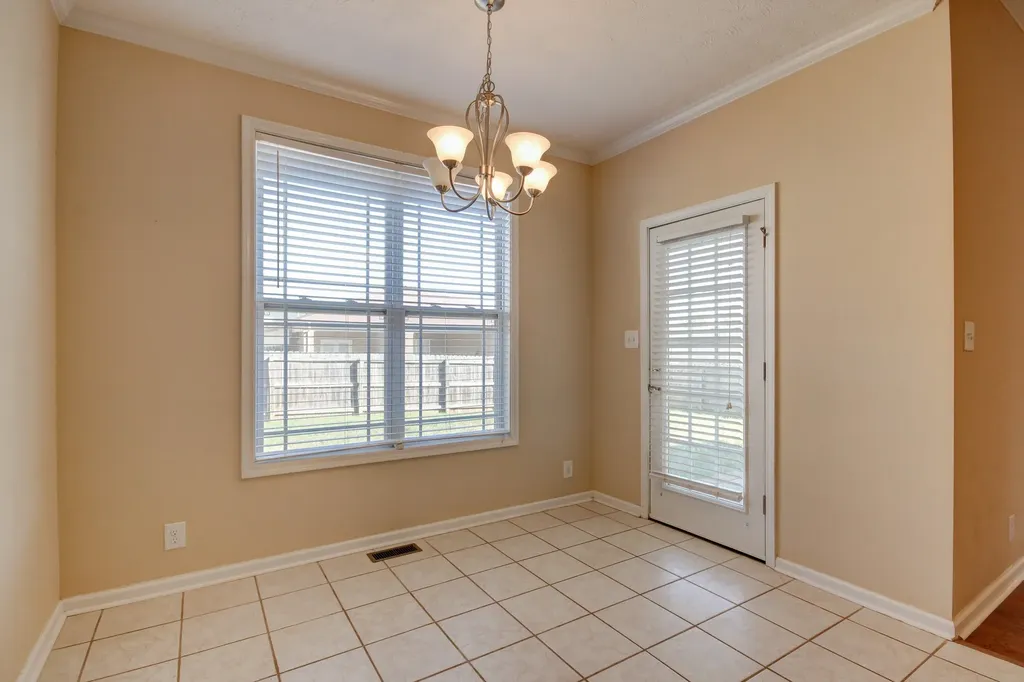 1625 Apache Way Clarksville TN 37042