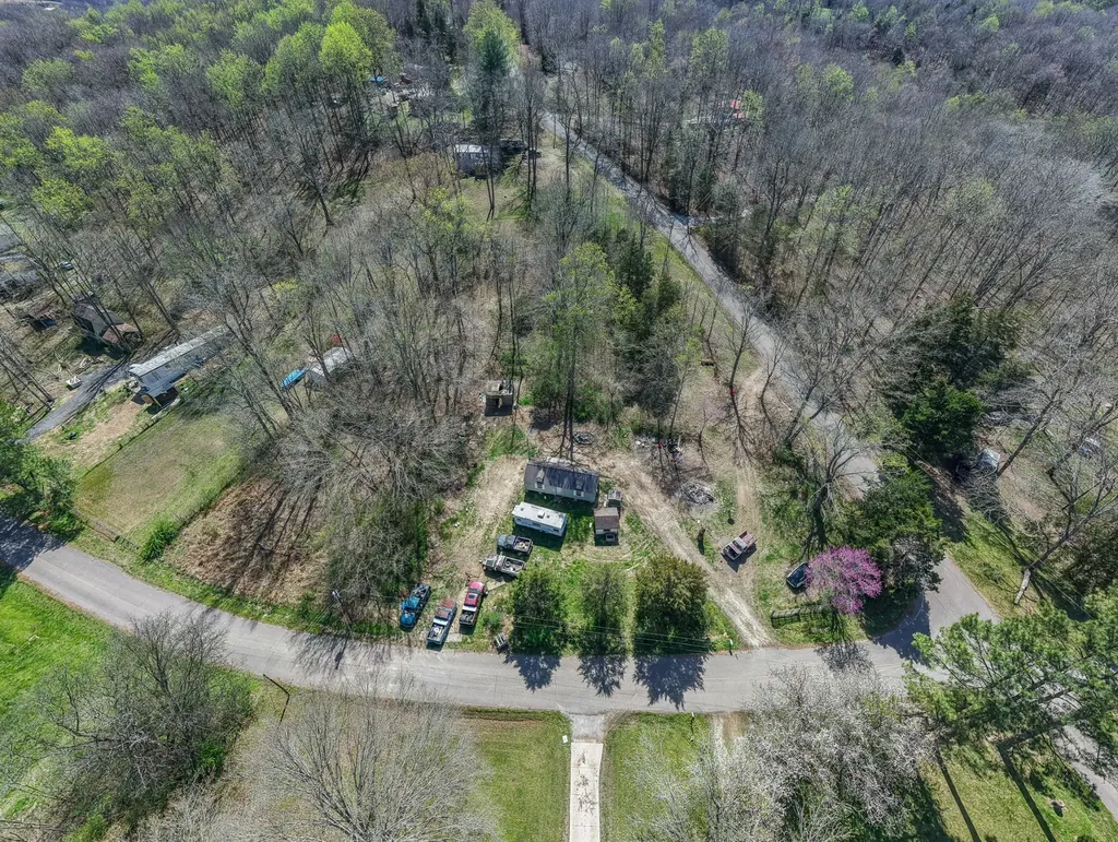 1200 Bloom Landing Road Charlotte TN 37036