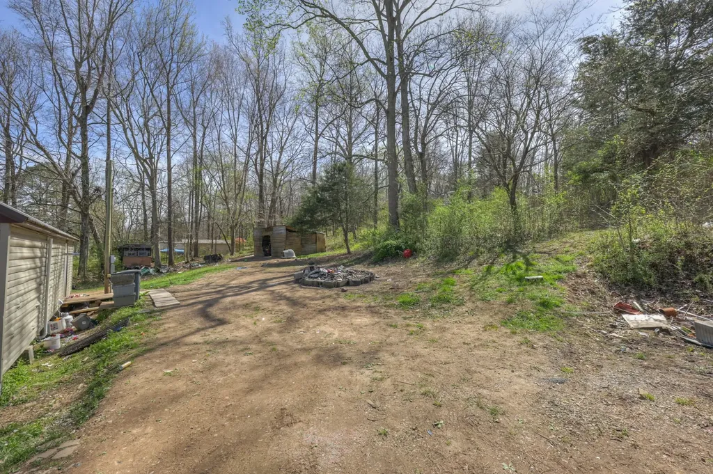 1200 Bloom Landing Road Charlotte TN 37036