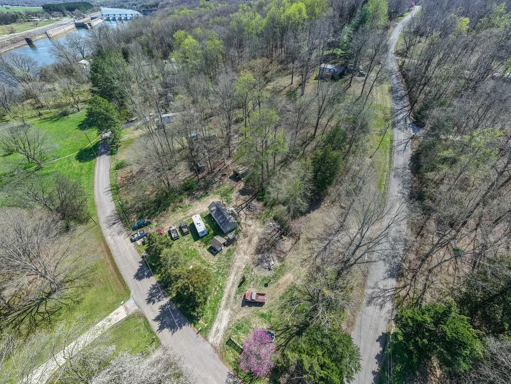 1200 Bloom Landing Road Charlotte TN 37036