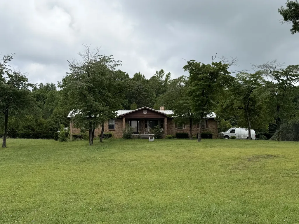 259 Locke Bend Road Mcminnville TN 37110