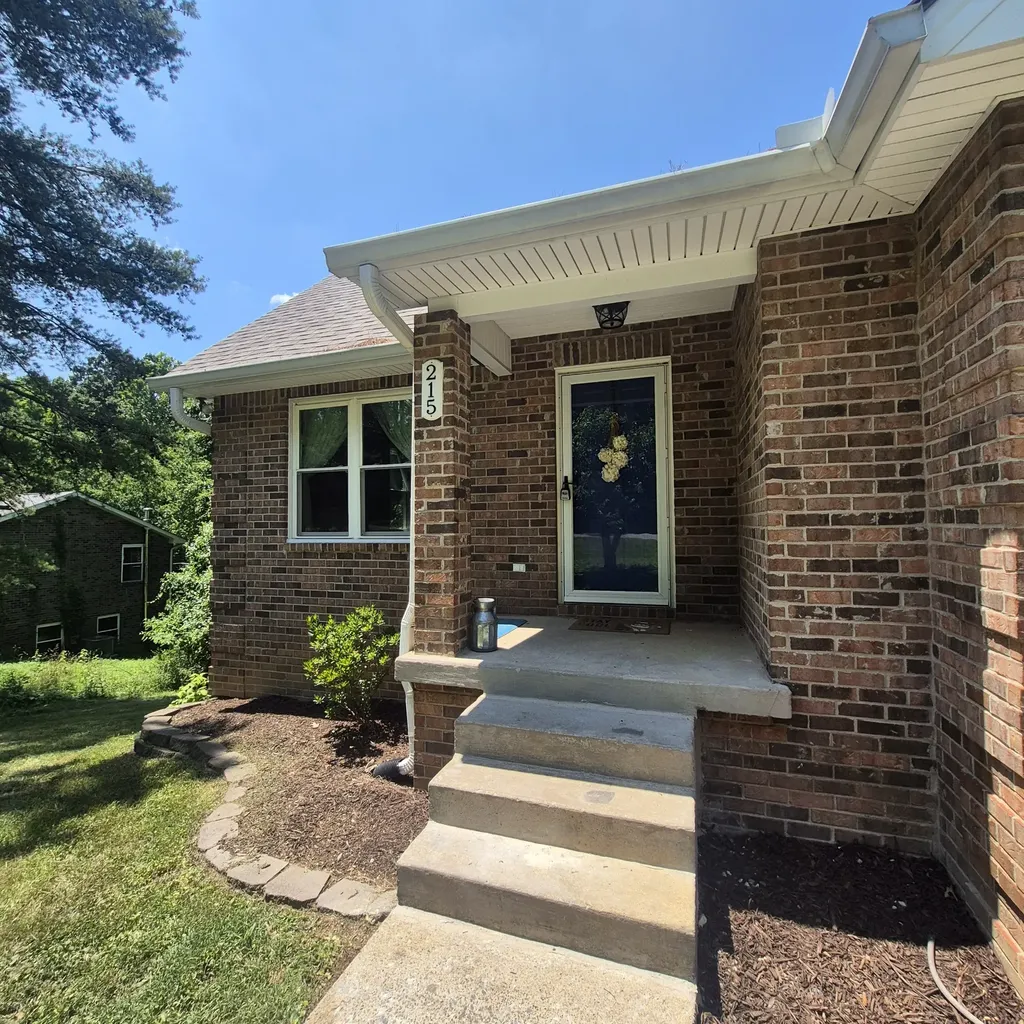215 April Drive Old Hickory TN 37138