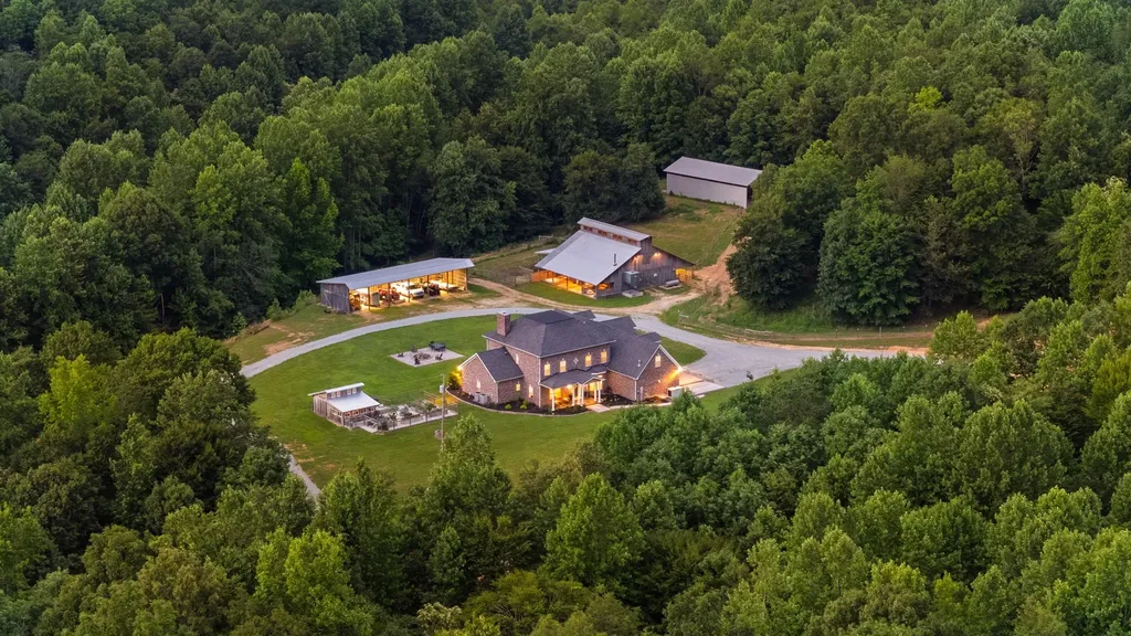 144 Abberly Lane Hohenwald TN 38462