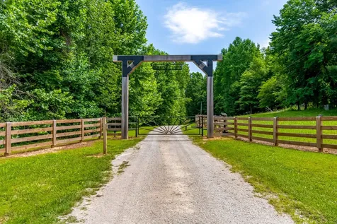 144 Abberly Lane Hohenwald TN 38462
