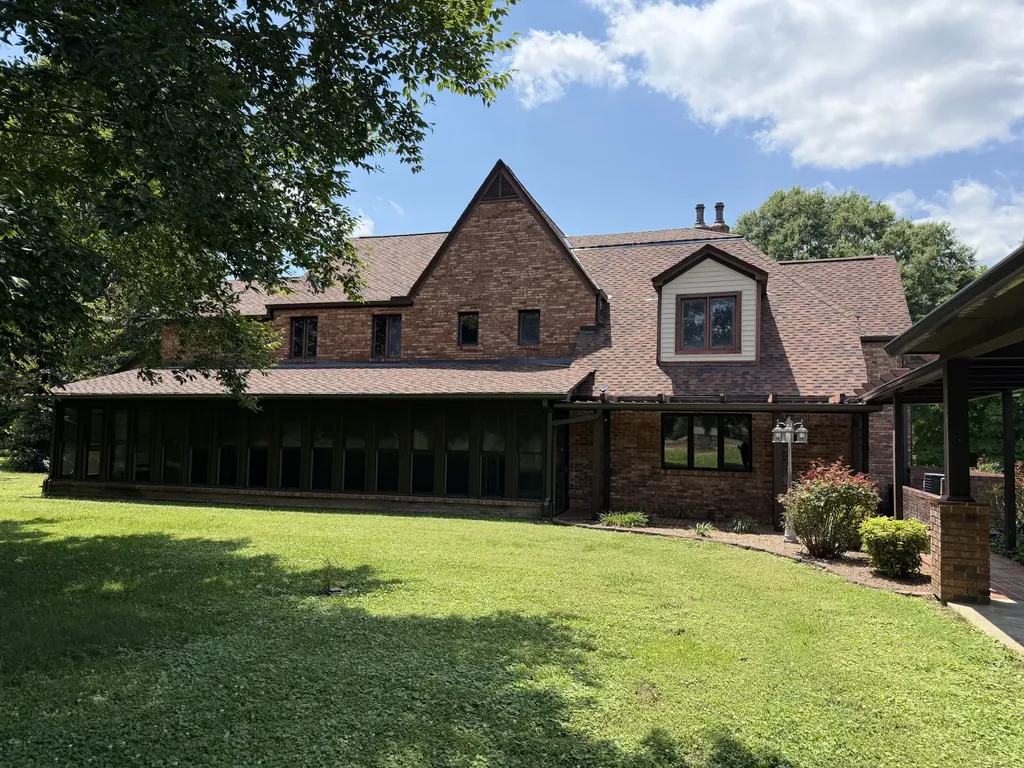 202 Oak Hill Drive Mcminnville TN 37110