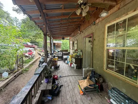 1757 Daxa Way Sevierville TN 37876
