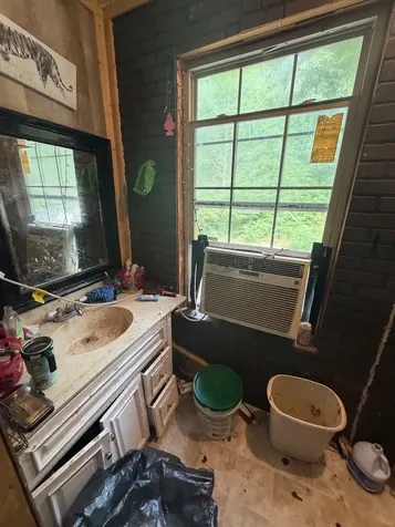 1757 Daxa Way Sevierville TN 37876
