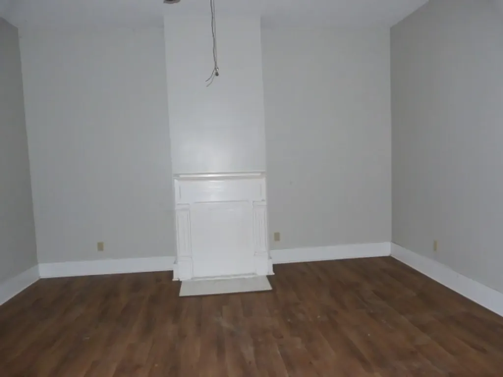 410 S Franklin St, S Tullahoma TN 37388