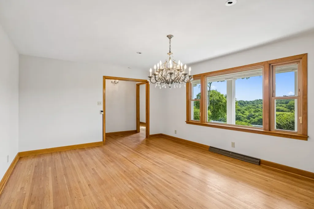 1731 Nashville Highway Columbia TN 38401
