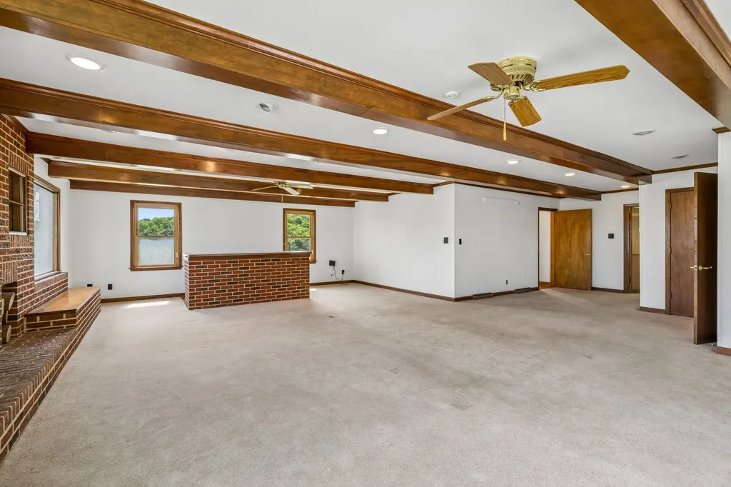1731 Nashville Highway Columbia TN 38401