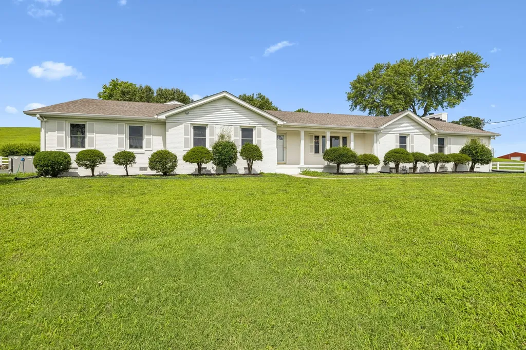 1731 Nashville Highway Columbia TN 38401