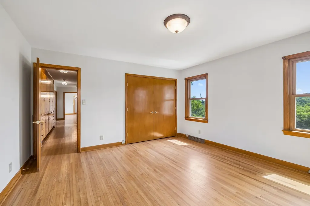 1731 Nashville Highway Columbia TN 38401