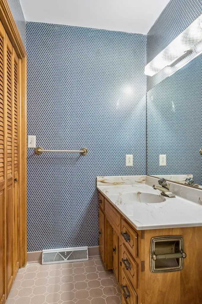 1731 Nashville Highway Columbia TN 38401